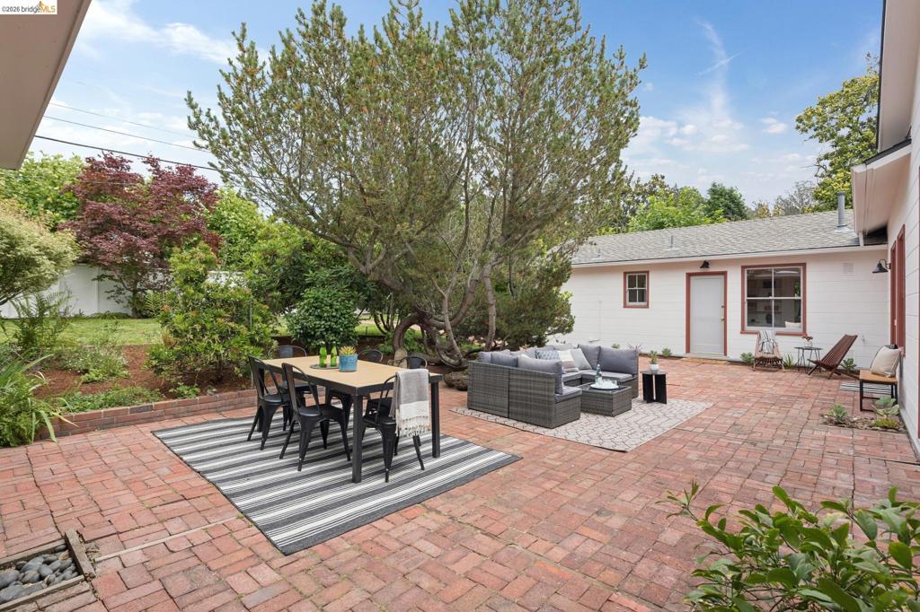 main property photo 63