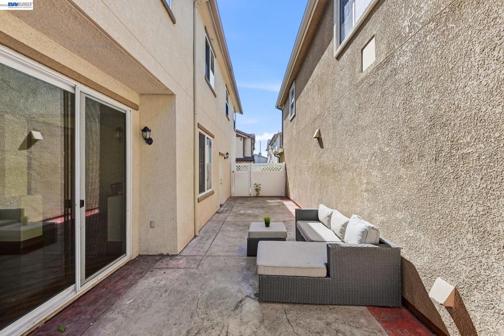 main property photo 67