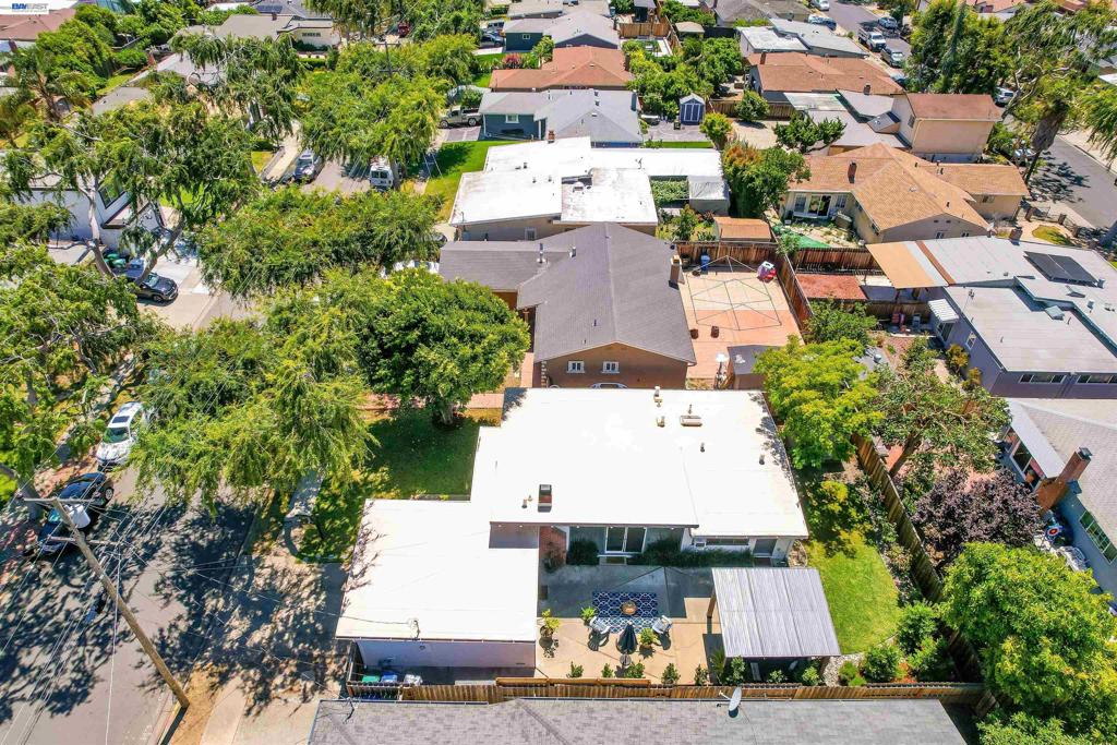main property photo 47