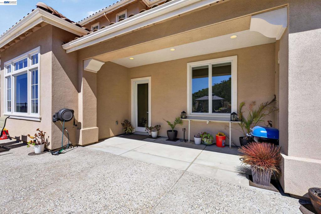 main property photo 61