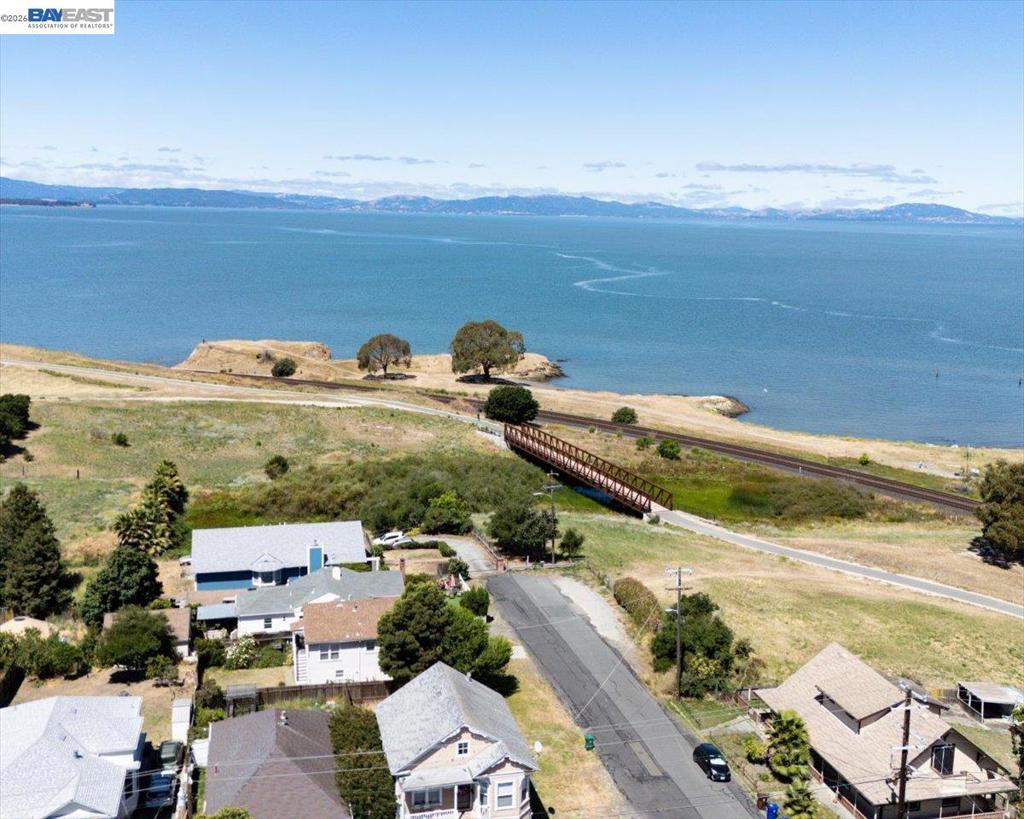 main property photo 75