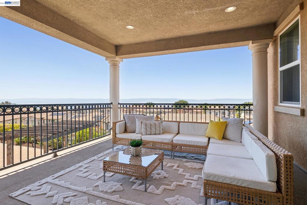 main property photo 61