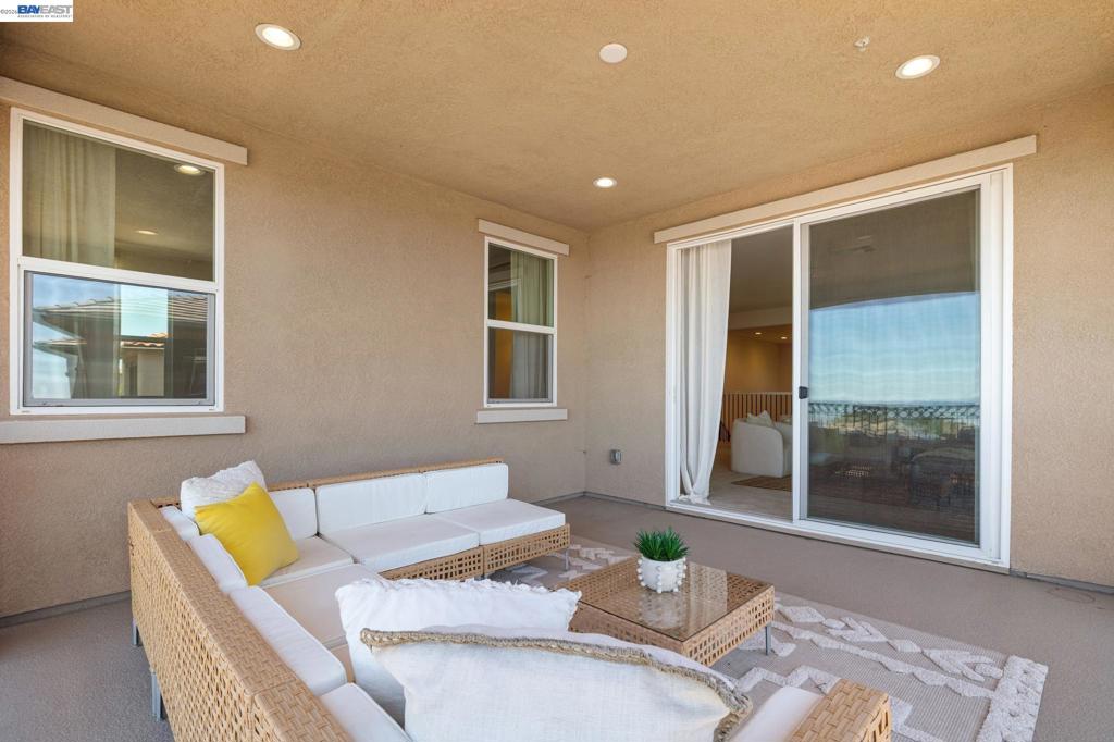 main property photo 64