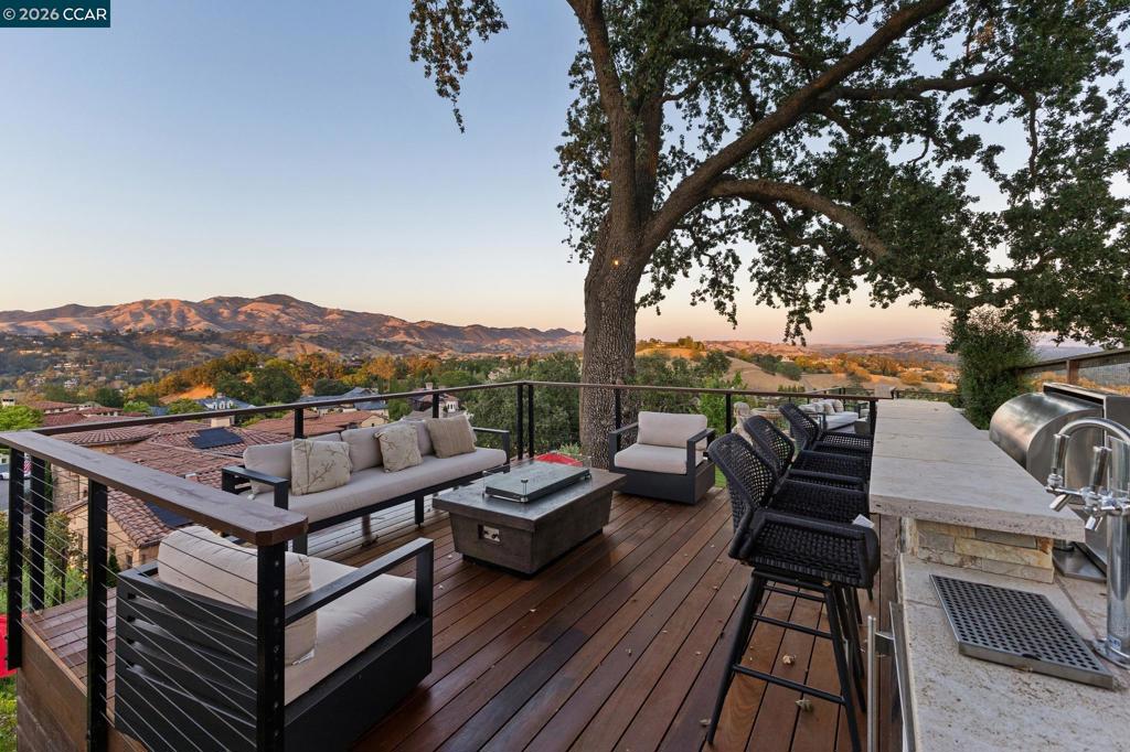 main property photo 79