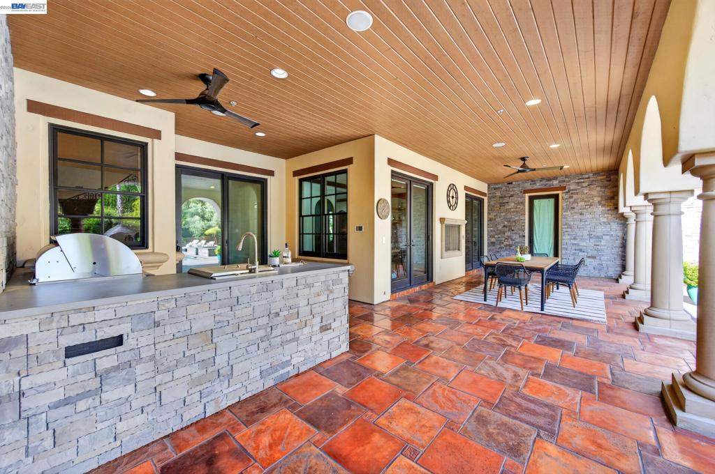 main property photo 81