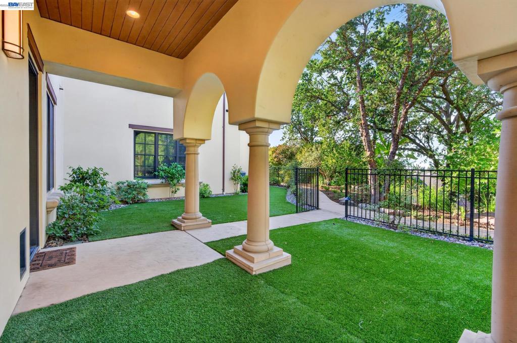 main property photo 89