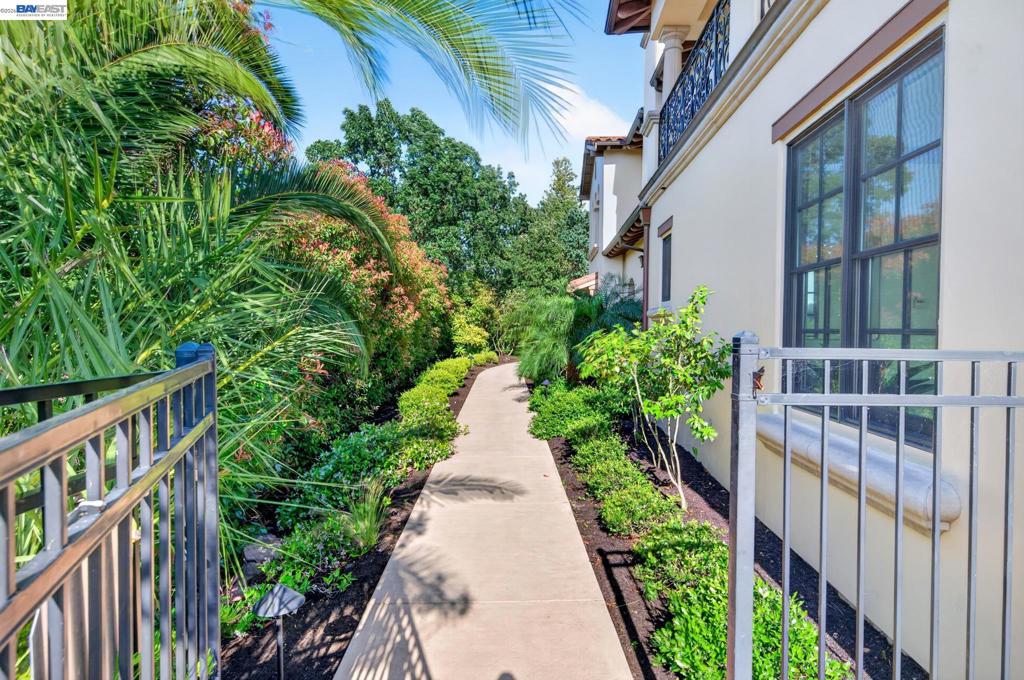main property photo 90