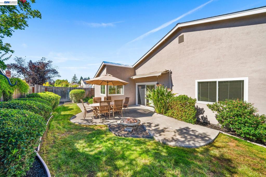 main property photo 50