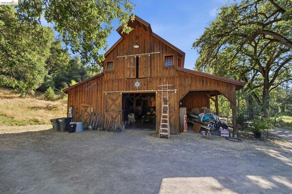 main property photo 69
