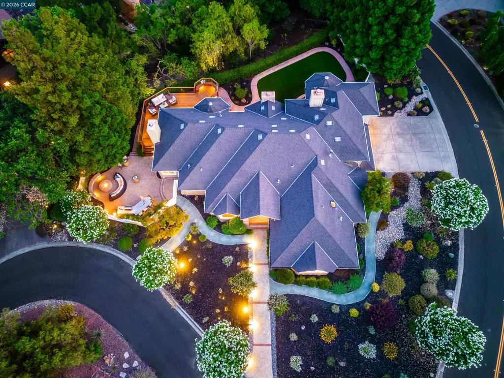 main property photo 59