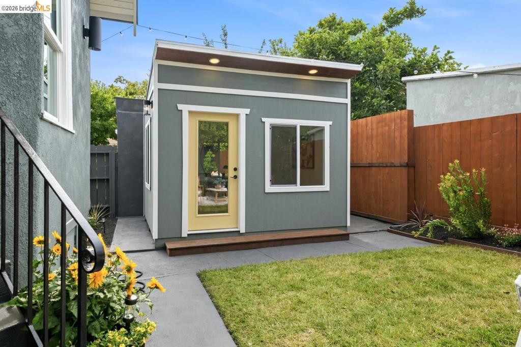 main property photo 42