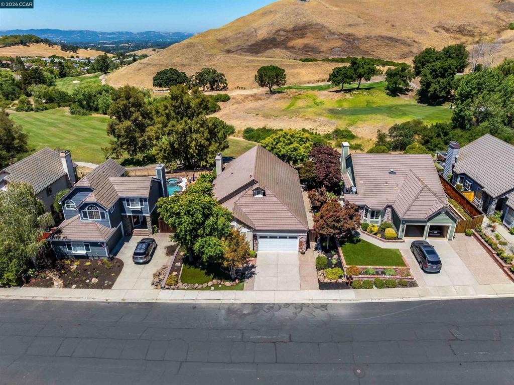 main property photo 80