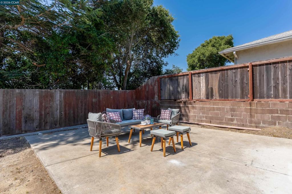 main property photo 59