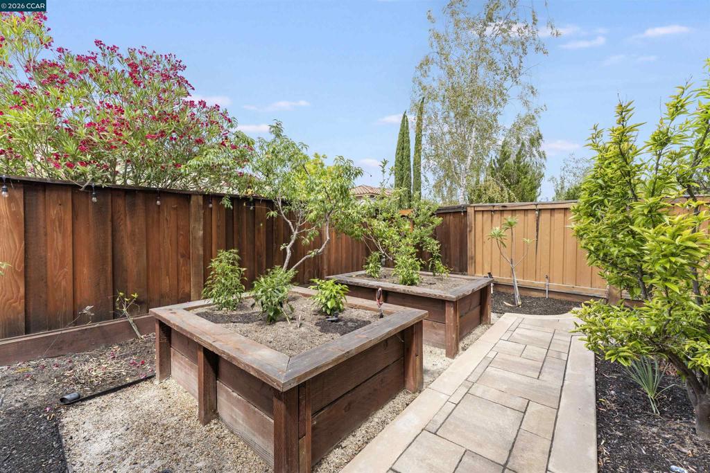 main property photo 62