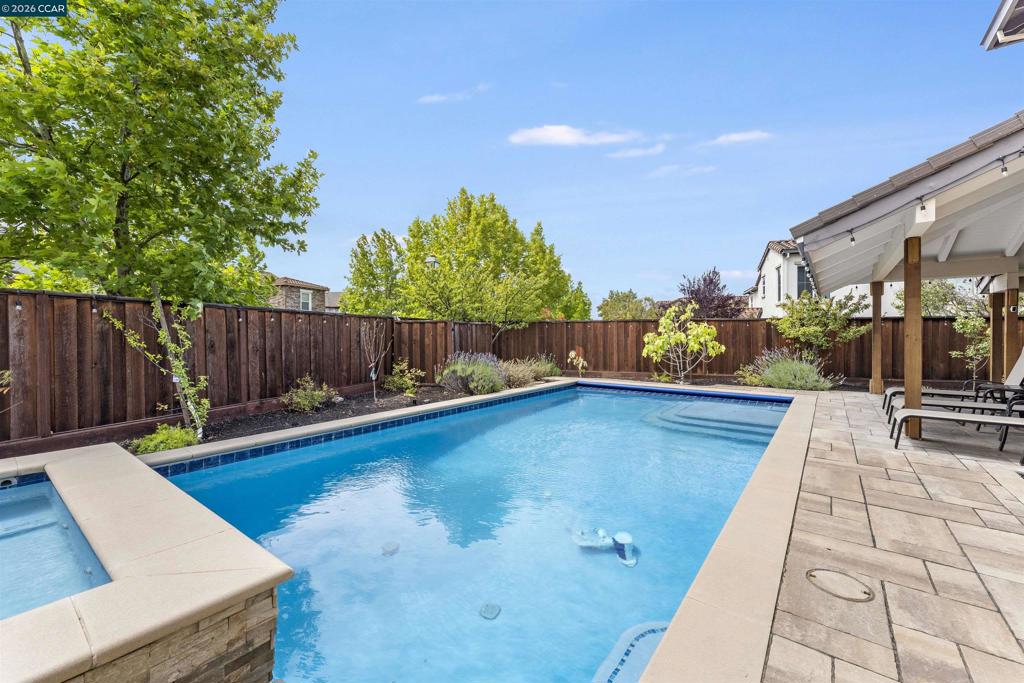 main property photo 70