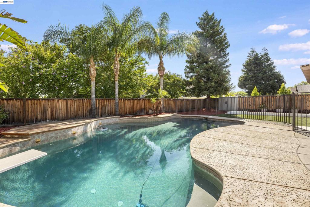 main property photo 56