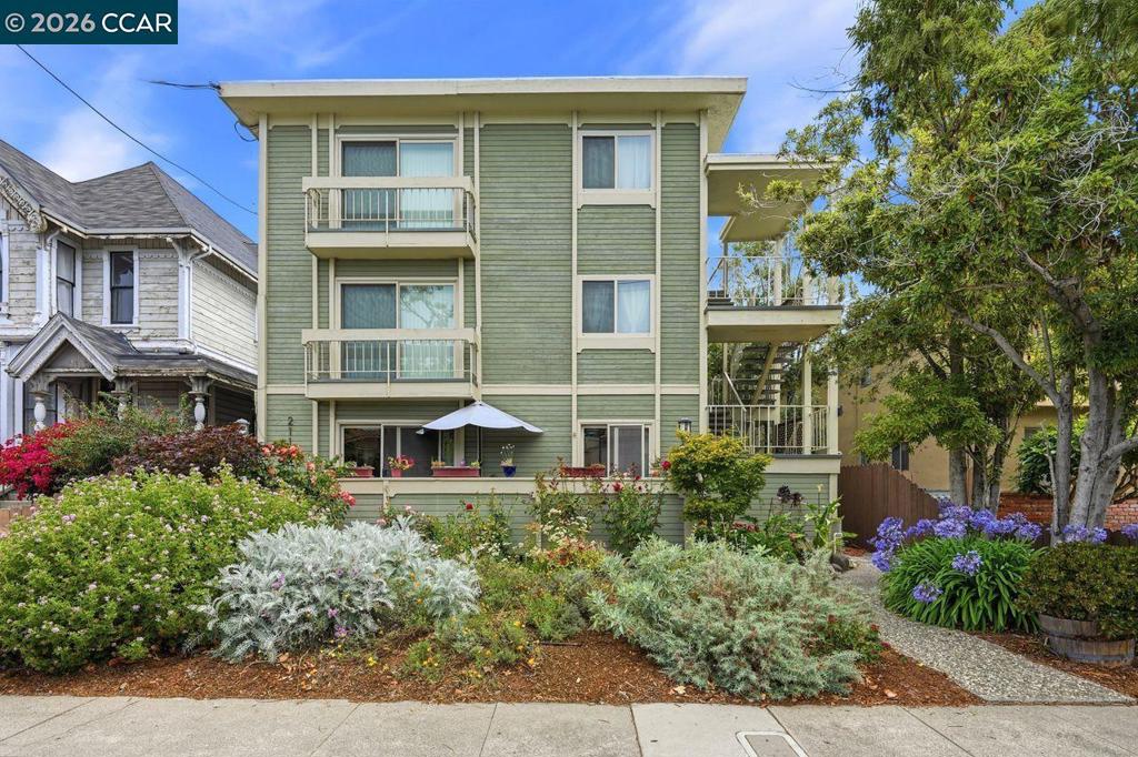 main property photo 0