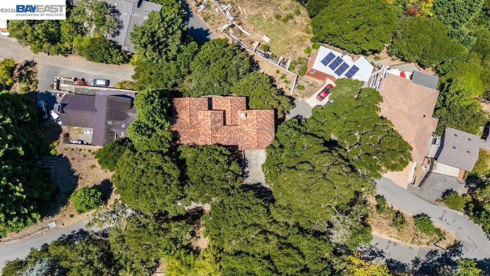 main property photo 89