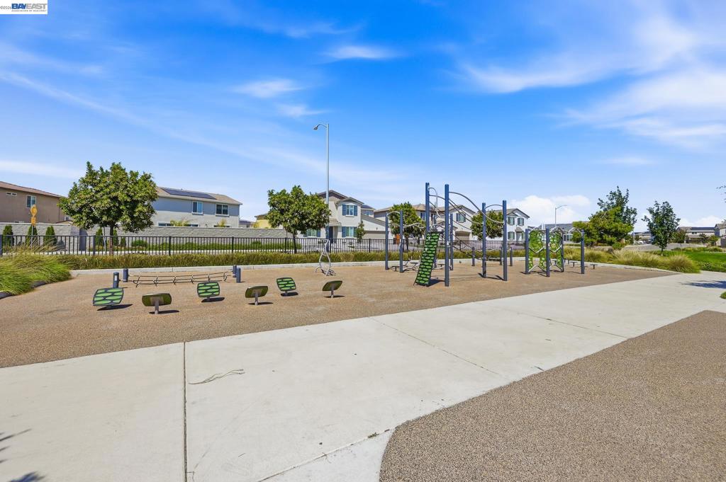 main property photo 75