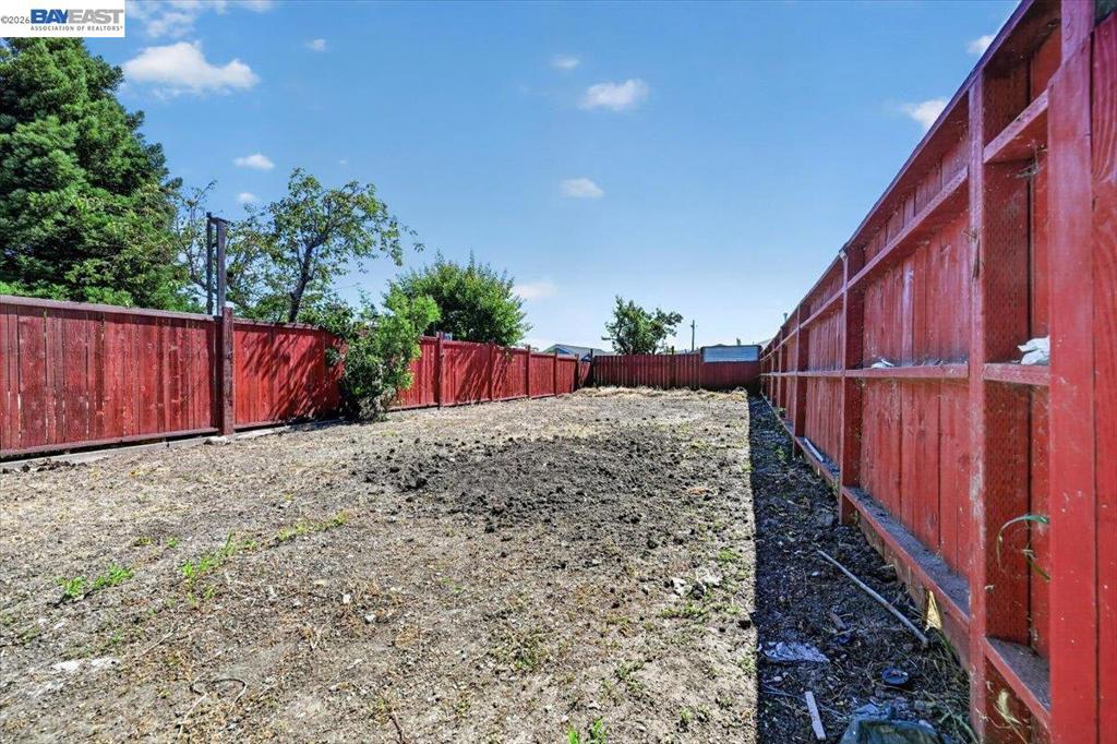 main property photo 49