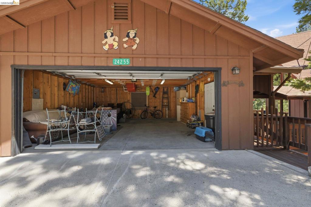 main property photo 51