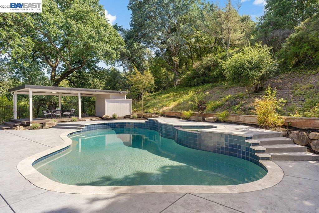 main property photo 44