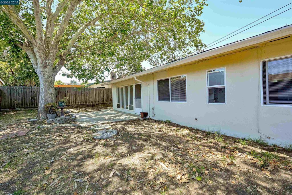 main property photo 23