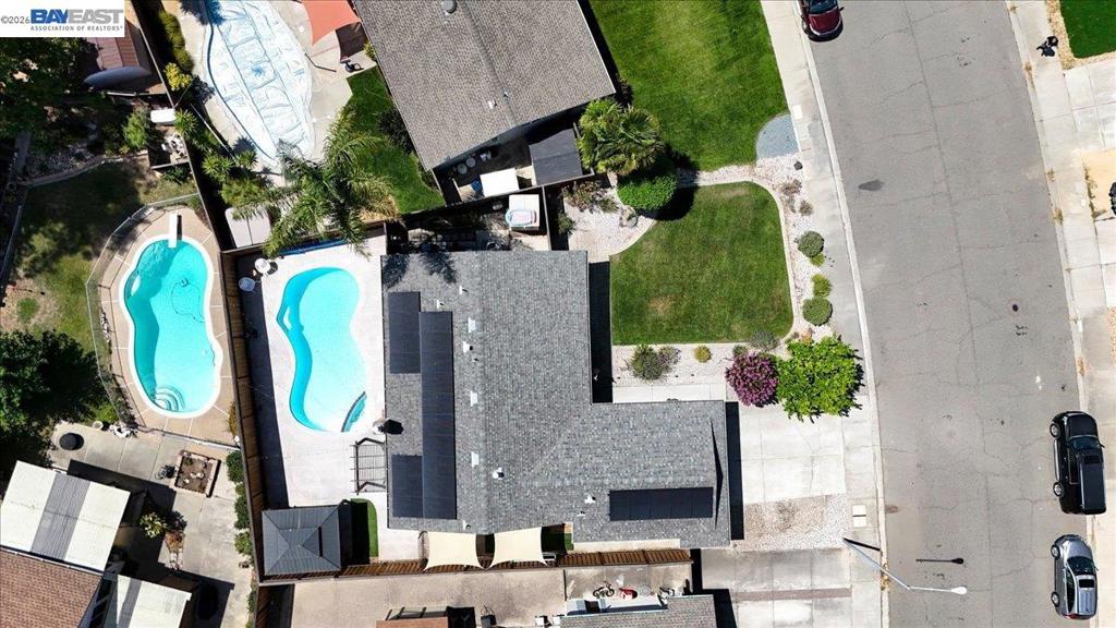 main property photo 66