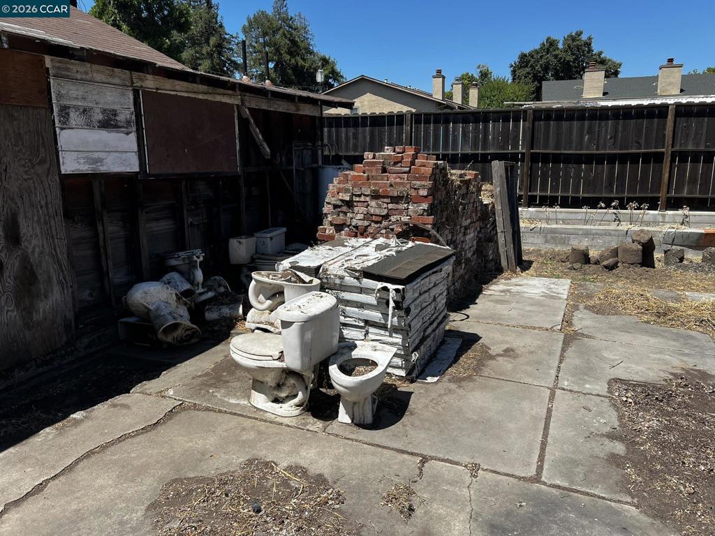 main property photo 66
