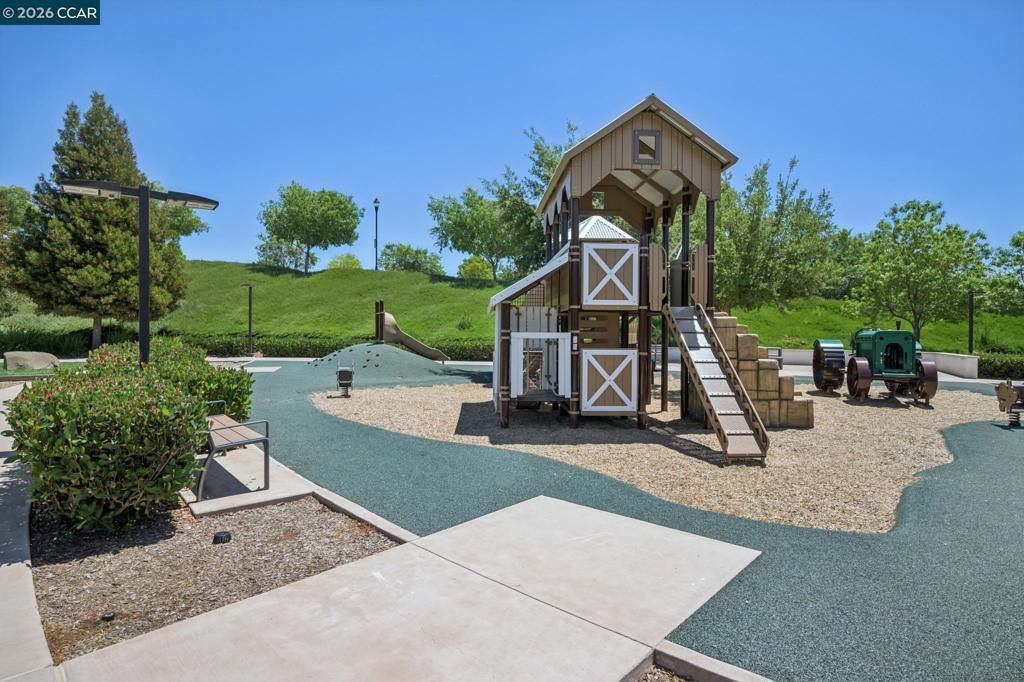 main property photo 51