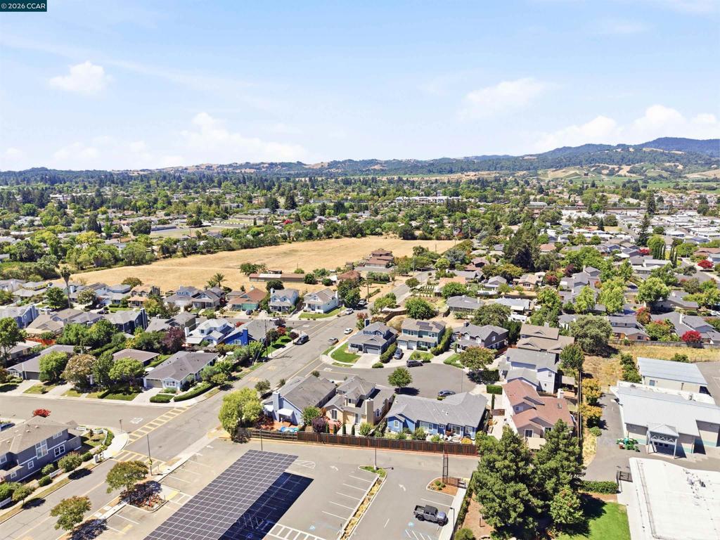 main property photo 89