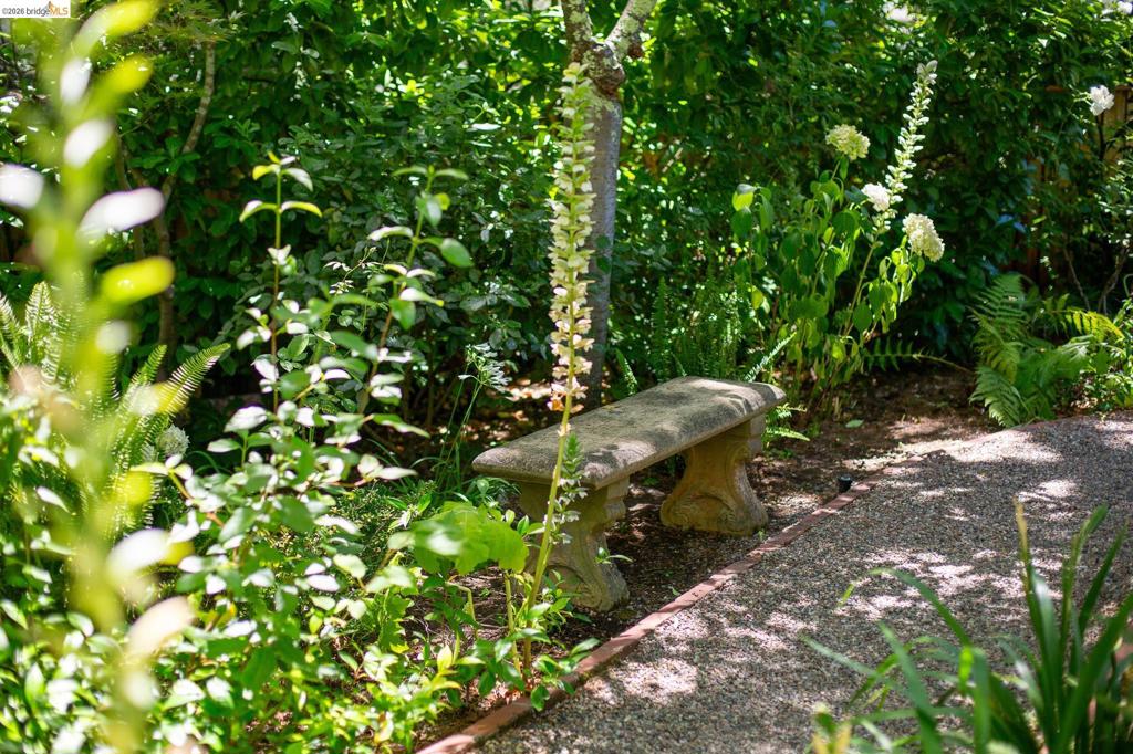 main property photo 59