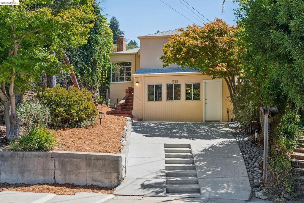 main property photo 68