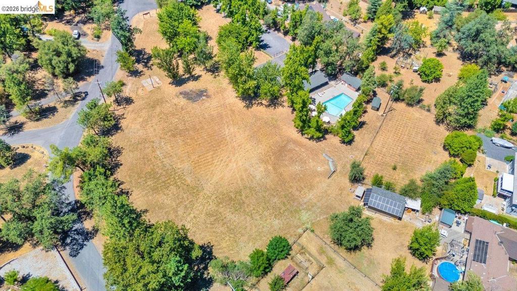 main property photo 60