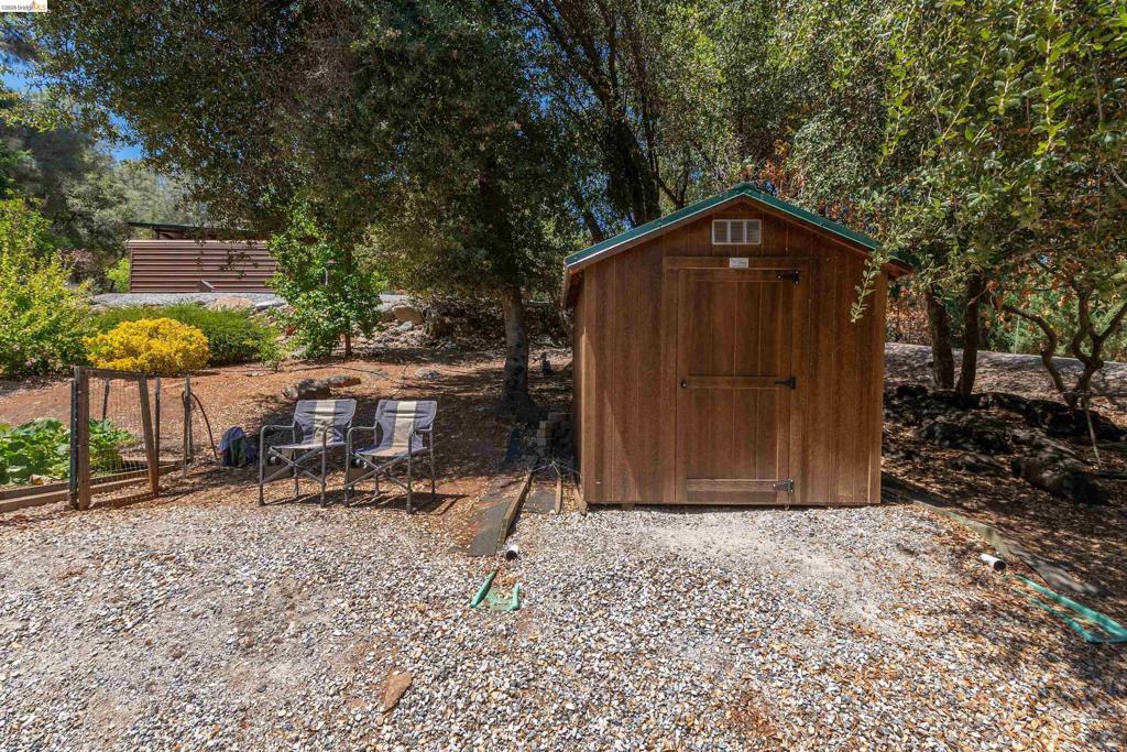 main property photo 60