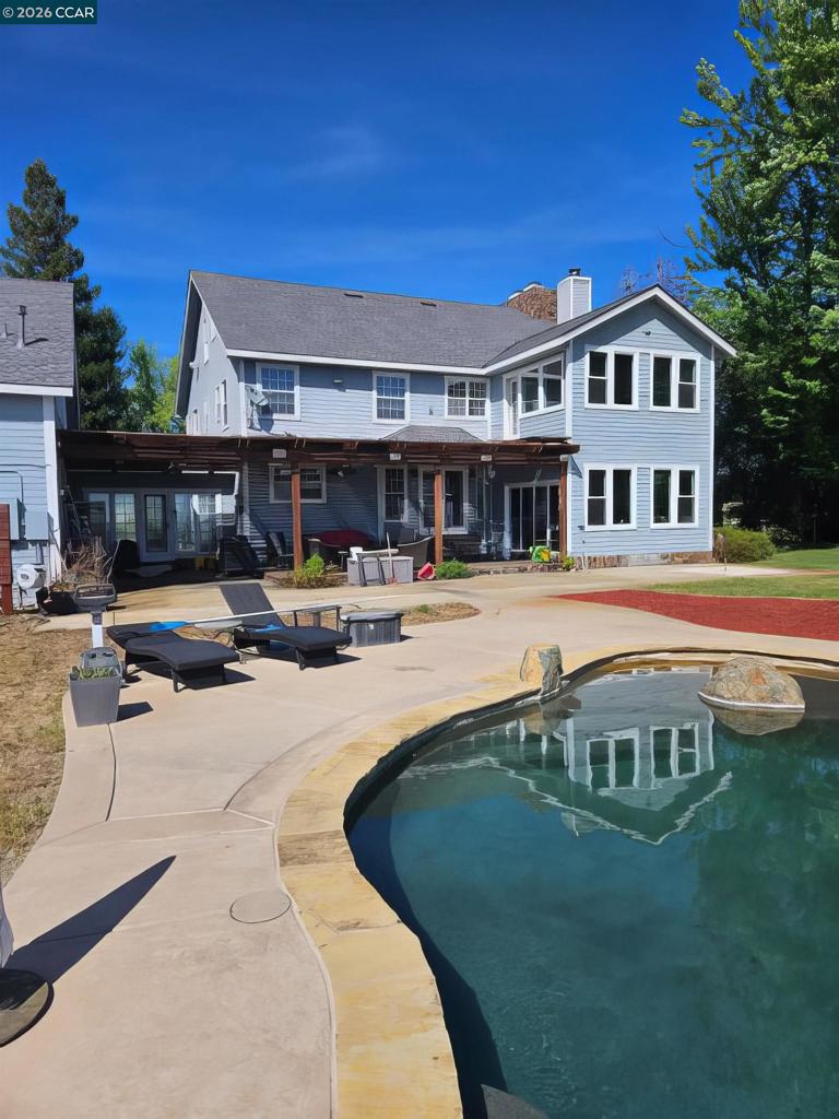 main property photo 43