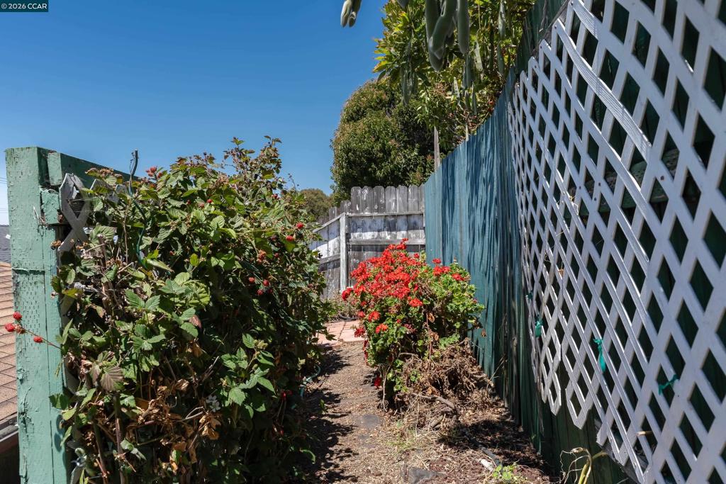 main property photo 66