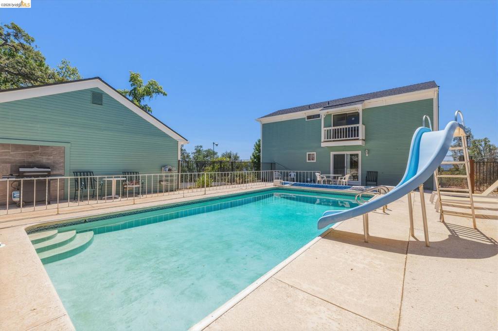 main property photo 54
