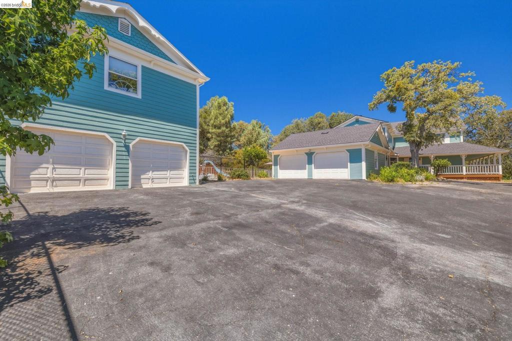 main property photo 59