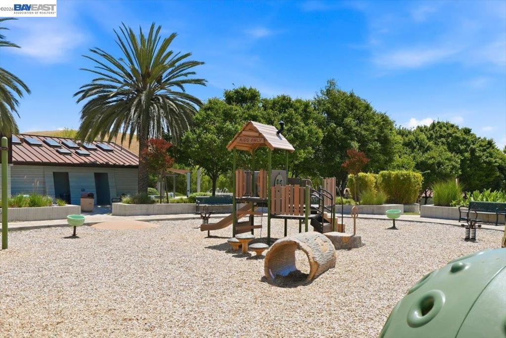 main property photo 70