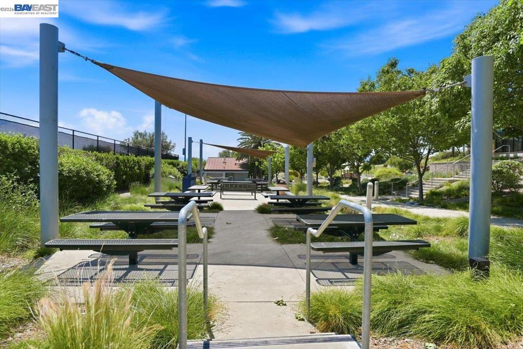 main property photo 78