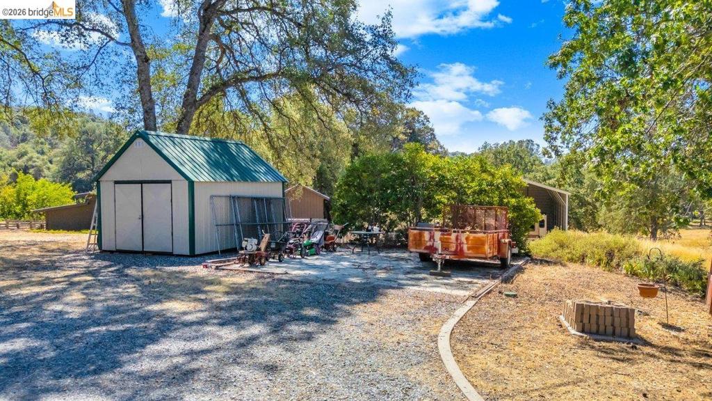 main property photo 75