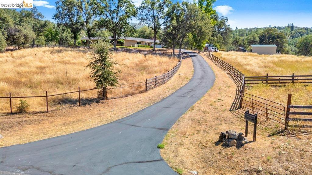 main property photo 78