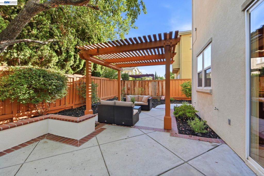 main property photo 51