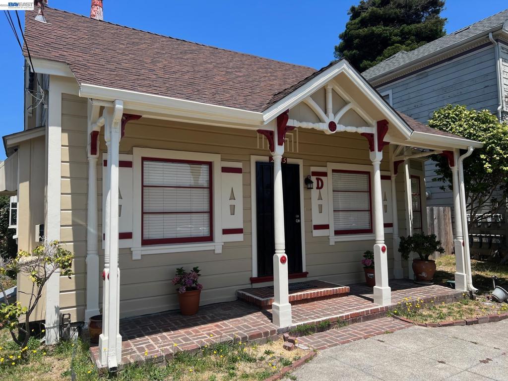 main property photo 12