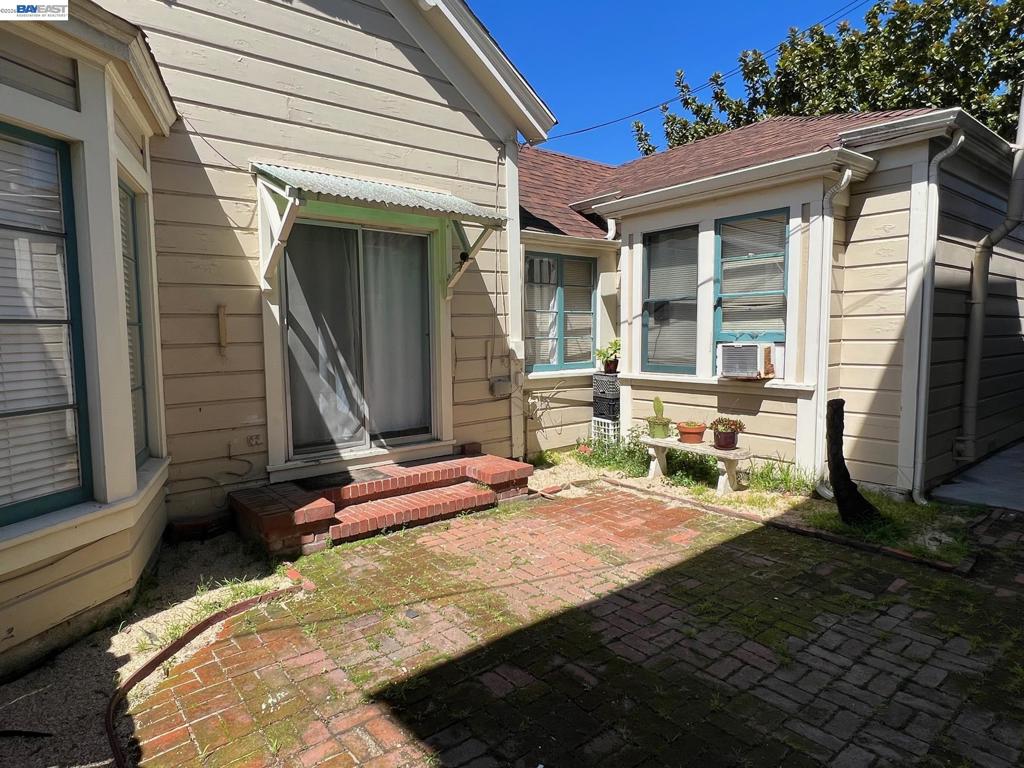 main property photo 66