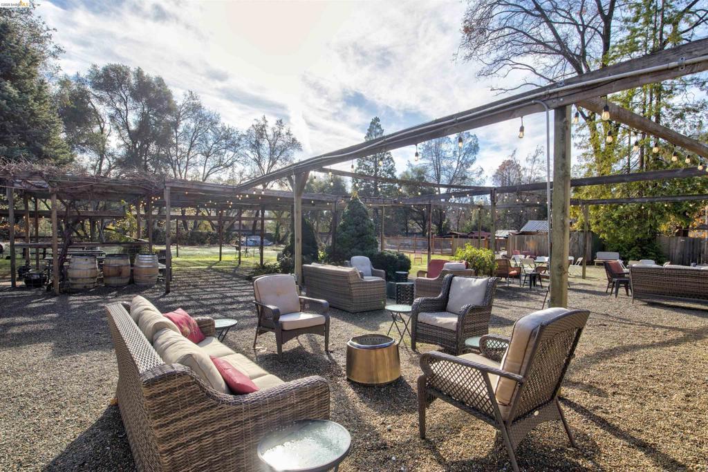 main property photo 59