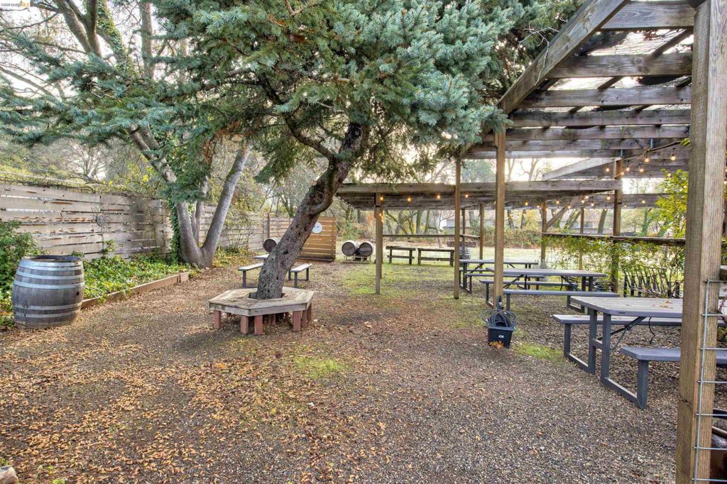 main property photo 77