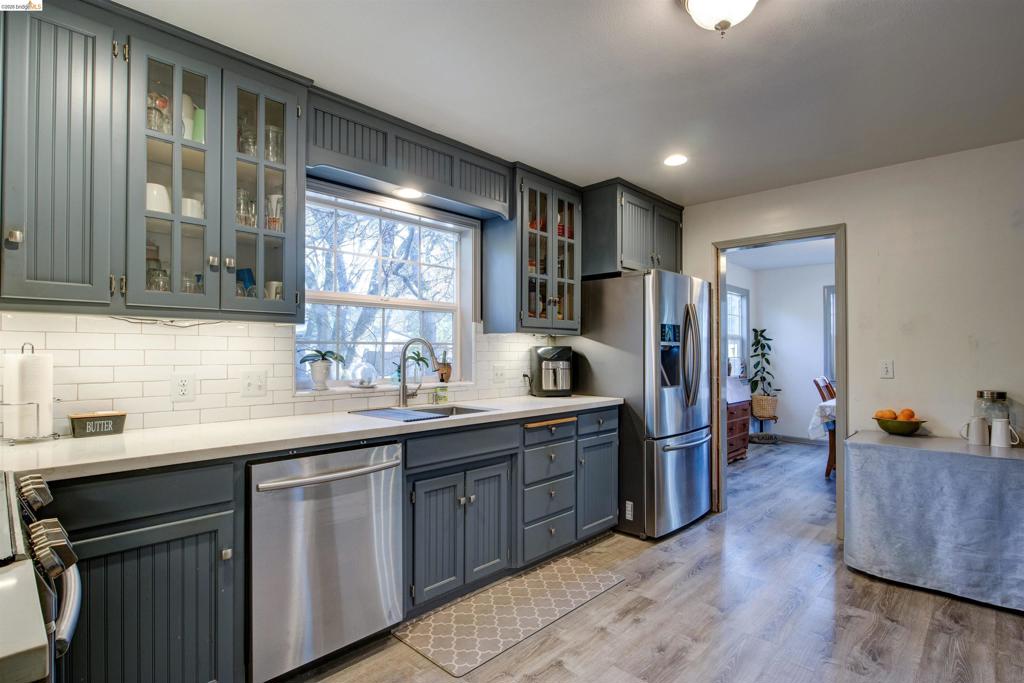 main property photo 88