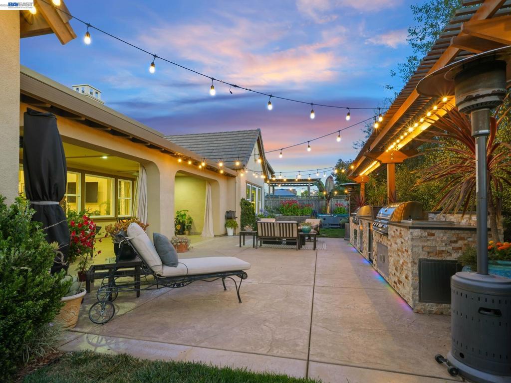 main property photo 63